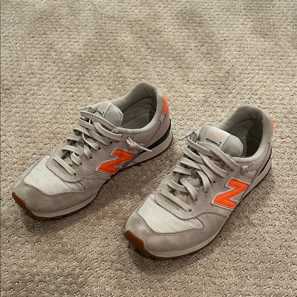 New Balance Men's Sneakers in Light Gray and Bright Orange